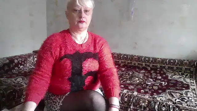 Snapshot of NikolinaBounty chatting on 10-19-25, 07:42 NikolinaBounty online show from 10-19-25, 07:42