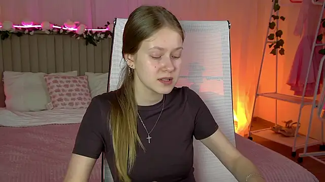 EveMundie online show from 03-17-26, 11:24