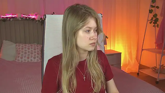 EveMundie online show from 04-15-26, 09:16