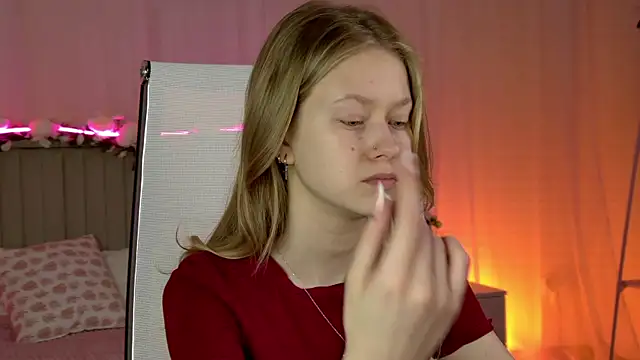 EveMundie online show from 04-20-26, 09:45