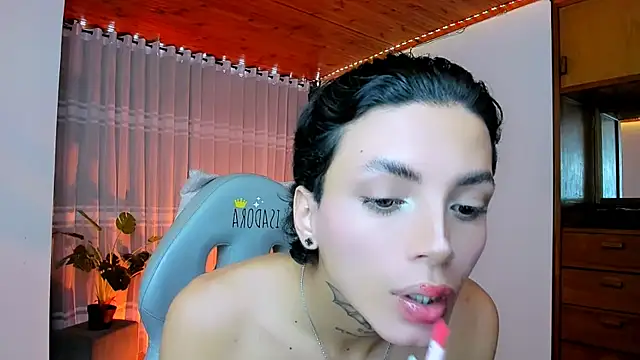 nilam valker online show from 06-13-26, 06:39