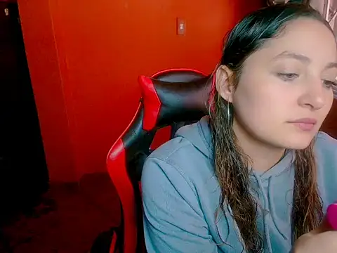 Daianna m  online show from 04-22-26, 05:36
