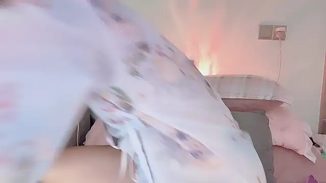 Snapshot of yueyue2003 chatting on 03-22-25, 03:20 yueyue2003 online show from 03-22-25, 03:20