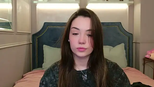 Alice Deleon online show from 04-15-26, 11:06