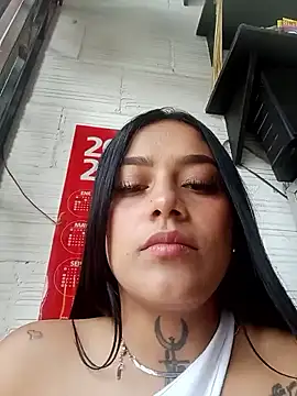 Snapshot of Emily_sharlot chatting on 02-21-25, 08:16 Emily sharlot online show from 02-21-25, 08:16