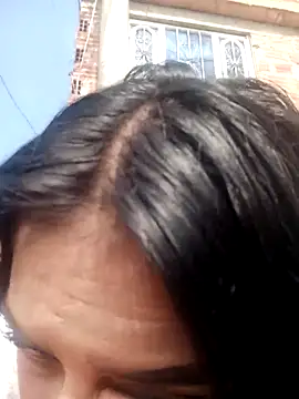 Snapshot of Emily_sharlot chatting on 03-08-25, 02:08 Emily sharlot online show from 03-08-25, 02:08