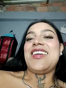 Snapshot of Emily_sharlot chatting on 03-19-25, 11:57 Emily sharlot online show from 03-19-25, 11:57