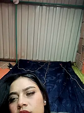 Snapshot of Emily_sharlot chatting on 03-20-25, 04:20 Emily sharlot online show from 03-20-25, 04:20