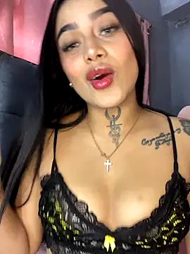 Snapshot of Emily_sharlot chatting on 09-15-25, 04:51 Emily sharlot online show from 09-15-25, 04:51