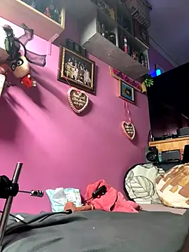 sexymelli18 online show from 10-22-25, 05:45