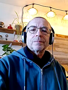 Xavspank2 online show from 02-17-26, 10:23