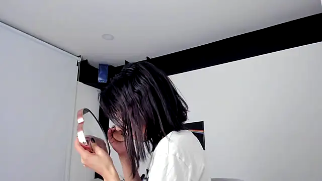 Snapshot of sweet_Amy0 chatting on 11-17-25, 11:21 sweet Amy0 online show from 11-17-25, 11:21