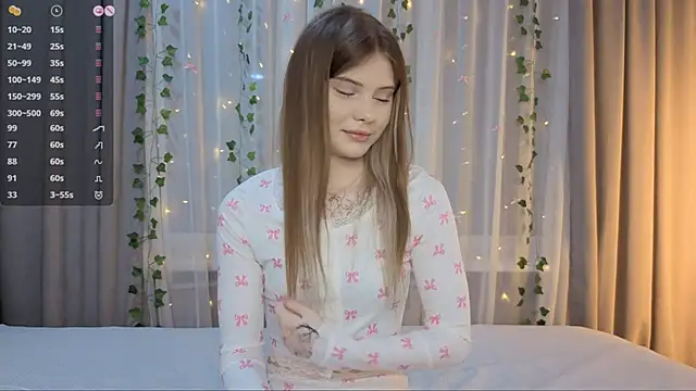 CarolinePepper online show from 04-01-26, 02:36