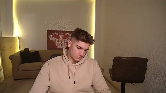 Snapshot of MaxKaiden chatting on 03-20-25, 05:35 MaxKaiden online show from 03-20-25, 05:35