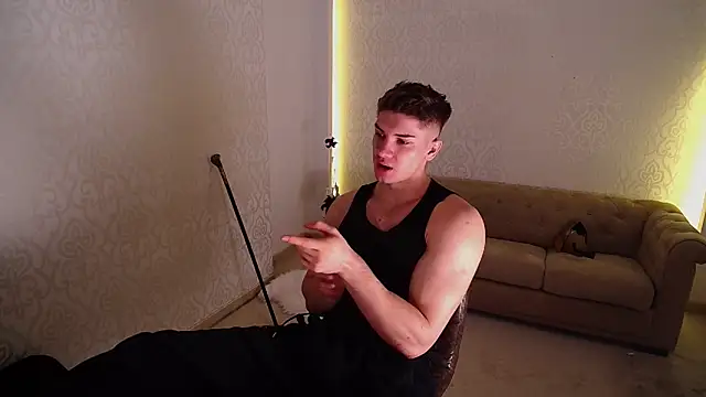 Snapshot of MaxKaiden chatting on 11-18-25, 05:56 MaxKaiden online show from 11-18-25, 05:56