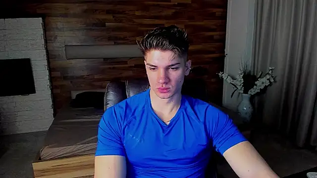 MaxKaiden online show from 03-18-26, 05:21