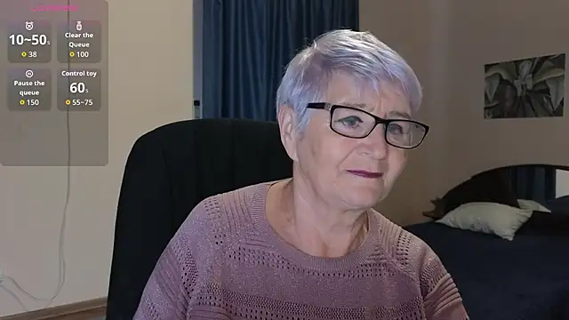 Sandra Snowflake online show from 10-13-25, 11:43