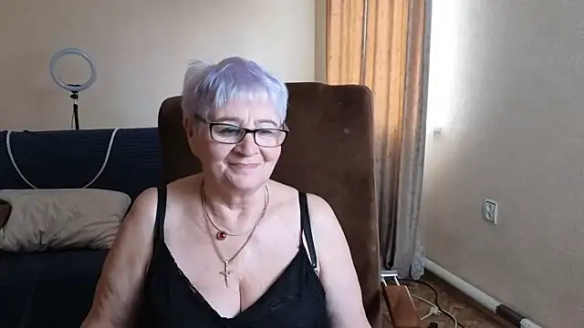 Sandra Snowflake online show from 04-11-26, 07:45