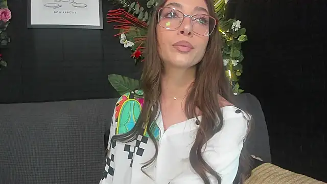 Snapshot of IngAdn chatting on 03-16-25, 02:11 IngAdn online show from 03-16-25, 02:11