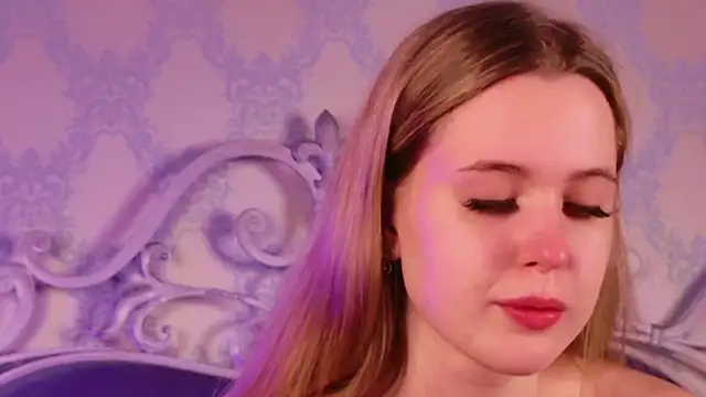 BECKI VRES online show from 09-17-25, 08:43