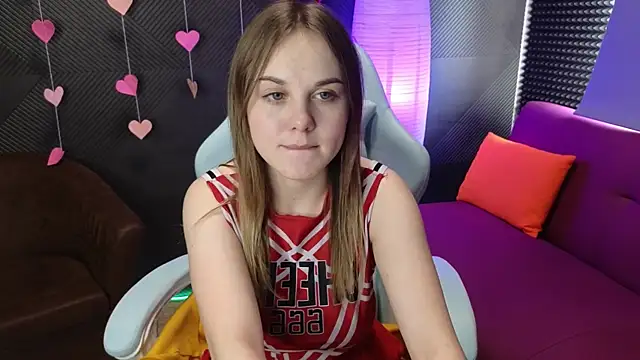 Snapshot of Dyna_bae chatting on 02-20-25, 04:07 Dyna bae online show from 02-20-25, 04:07