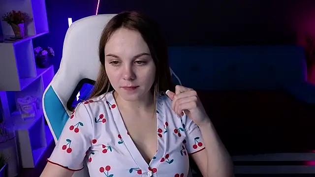 Snapshot of Dyna_bae chatting on 02-28-25, 07:26 Dyna bae online show from 02-28-25, 07:26