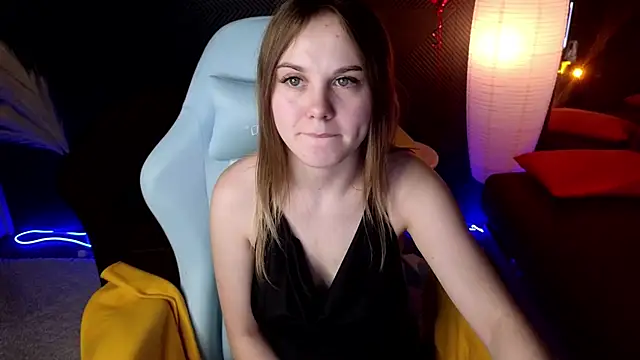 Snapshot of Dyna_bae chatting on 03-10-25, 06:05 Dyna bae online show from 03-10-25, 06:05