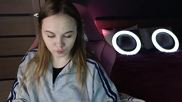 Snapshot of Dyna_bae chatting on 10-08-25, 08:12 Dyna bae online show from 10-08-25, 08:12