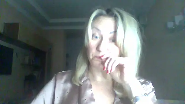 Snapshot of Mary888x chatting on 03-02-25, 09:01 Mary888x online show from 03-02-25, 09:01