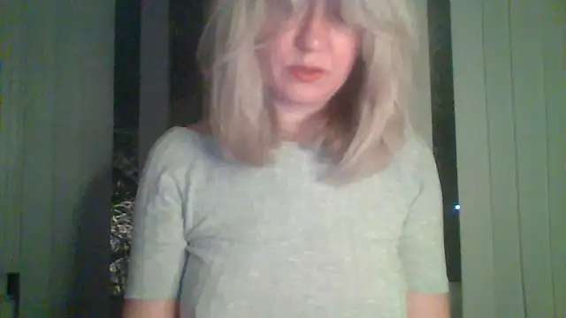 Snapshot of Mary888x chatting on 03-11-25, 06:19 Mary888x online show from 03-11-25, 06:19