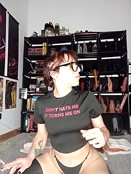 MirianaB online show from 12-21-25, 02:46