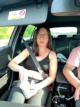 Snapshot of AvaFlowers6 chatting on 09-27-25, 02:00 AvaFlowers6 online show from 09-27-25, 02:00