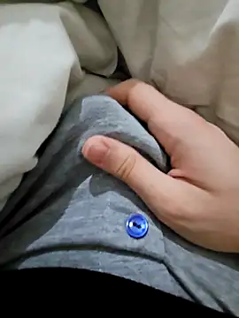 Snapshot of skiciyunis chatting on 10-30-25, 08:42 skiciyunis online show from 10-30-25, 08:42