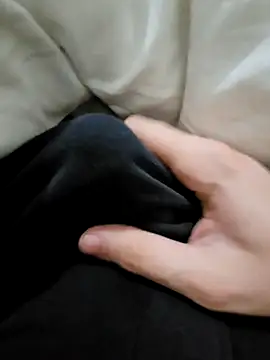 Snapshot of skiciyunis chatting on 11-04-25, 08:52 skiciyunis online show from 11-04-25, 08:52