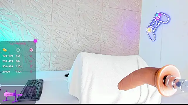 Snapshot of antonella_jae chatting on 03-14-25, 01:24 antonella jae online show from 03-14-25, 01:24