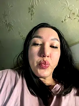 Naughtbaby 2025 online show from 12-20-25, 12:45