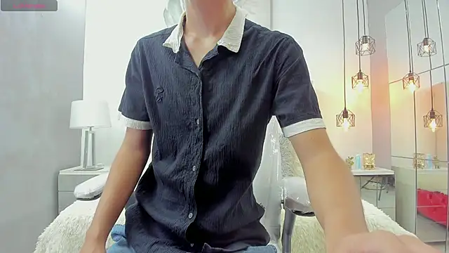 Snapshot of Johann_sex chatting on 06-25-26, 06:34 Johann sex online show from 06-25-26, 06:34