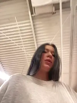 AlishaPrettyBlade online show from 02-26-25, 06:37