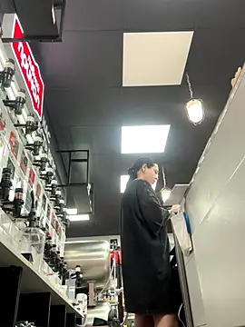 AlishaPrettyBlade online show from 10-13-25, 12:05