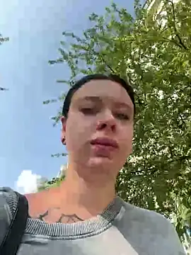 AlishaPrettyBlade online show from 06-10-26, 03:18