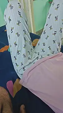 Snapshot of HorNy_Bro_Sis chatting on 10-31-25, 06:58 HorNy Bro Sis online show from 10-31-25, 06:58