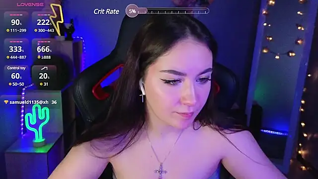 Snapshot of AshleySkott_ chatting on 03-08-25, 10:43 AshleySkott online show from 03-08-25, 10:43