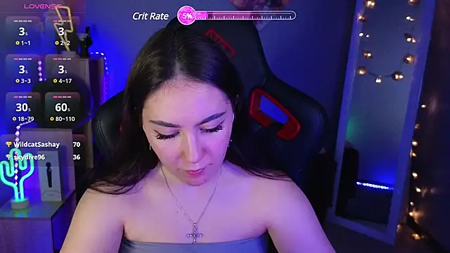 Snapshot of AshleySkott_ chatting on 03-10-25, 01:32 AshleySkott online show from 03-10-25, 01:32