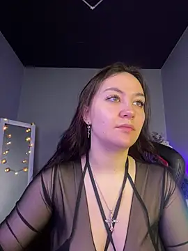 Snapshot of AshleySkott_ chatting on 03-18-25, 07:30 AshleySkott online show from 03-18-25, 07:30