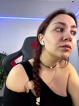 Snapshot of AshleySkott_ chatting on 10-20-25, 08:48 AshleySkott online show from 10-20-25, 08:48