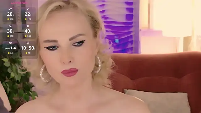 Snapshot of Sandra_Kind chatting on 06-11-26, 05:27 Sandra Kind online show from 06-11-26, 05:27