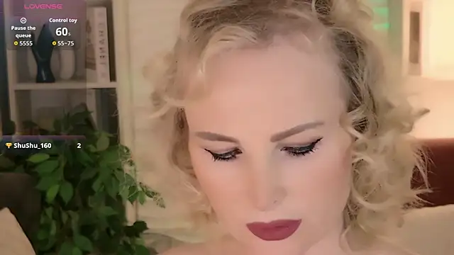 Snapshot of Sandra_Kind chatting on 07-19-26, 05:33 Sandra Kind online show from 07-19-26, 05:33