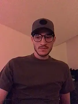 Snapshot of yoyoboy988 chatting on 03-08-25, 07:42 yoyoboy988 online show from 03-08-25, 07:42