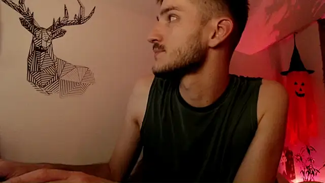 Snapshot of yoyoboy988 chatting on 09-26-25, 08:57 yoyoboy988 online show from 09-26-25, 08:57