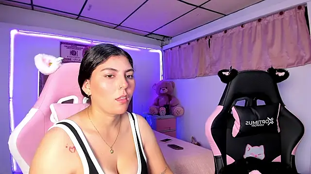 Cristal Smith20 online show from 04-03-26, 01:25